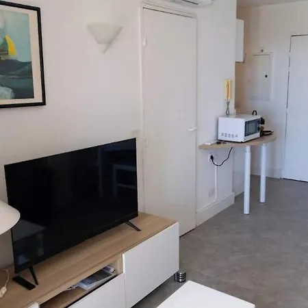 Plein Sud Sur La Terrasse Piscine A * Antibes